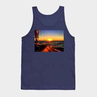 SUNSET ON BOAT Tank Top